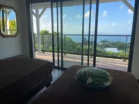 Villa with heated infinity pool and sea view โรงแรมใน