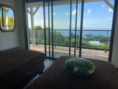 Villa with heated infinity pool and sea view Hotels in 