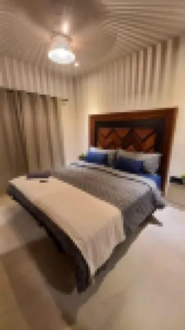 Luxurious villa, 2 swimming pools, 1 gym, quiet location close to the sea