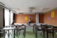 The Social Hub Eindhoven Hotel a Nuenen