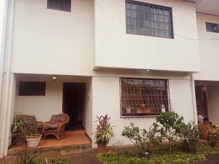 3-bedroom apartment at the skirts of Volcanoes - Wifi/Family/Pet Friendly