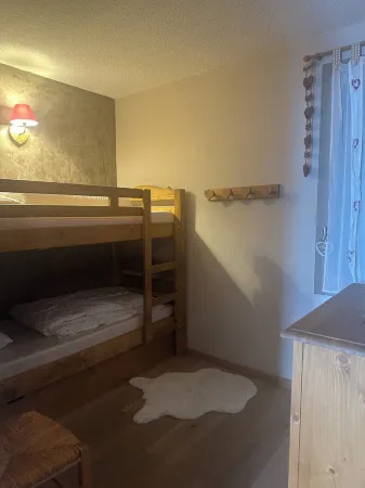 Bright, spacious apartment 100m from village center and ski lift