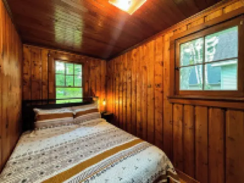 Wells On the Water -A Tiny but Mighty Cottage on Loon Lake