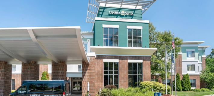 Cambria Hotel Traverse City Hotels in Traverse City