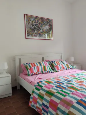 Semi-detached house with garden for families, between the sea and the Apuan Alps Campocecina 주변 호텔