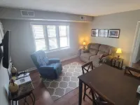2 Bedroom Travelers Suite with Queen and Full Bed Hotels in Rock County