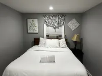 2-bedroom apartment on Main Street with lakeside view