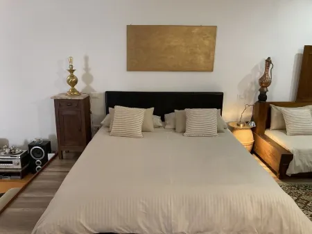 Entire apartment in the heart of Tuscany, between Val di Chiana and Val d'Orcia.