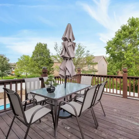 Radiant Oaks Retreat - Pool - Hot tub - Game Room - Family Home