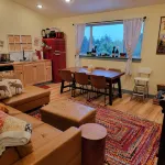 Whimsical PNW Nostalgic 3-bedroom apartment in peaceful West Linn with AC, WiFi