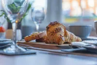 Home for Contractor/Families close to Birmingham City Centre & Attractions & M5 Hotels in Oldbury