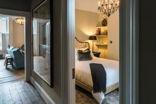 Regency House - Kondo