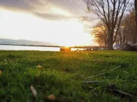Lake Champlain 2-bedroom cottage with kayaks and bikes in beautiful Alburgh. Hotels in Alburgh