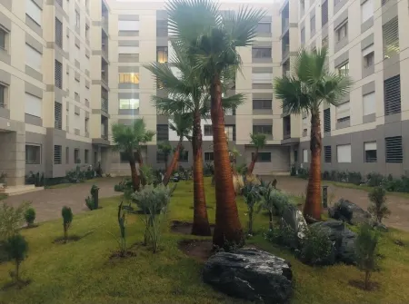 Luxury flat near airport Early & late flight Отели рядом с достопримечательностью «Терминал 2 аэропорта Мухаммед Пятый»