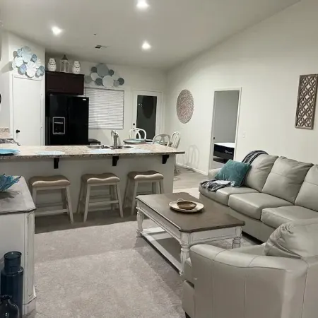 Relaxing 3 bedroom 2 bath townhome great location. Close to hospitals & MCAS.