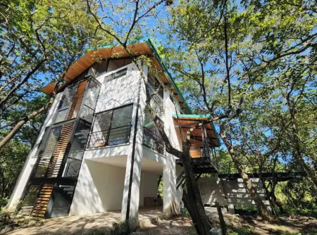 Casa Vail, surrounded by jungle in Nosara area