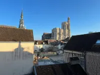 The armory Hotels in Sens