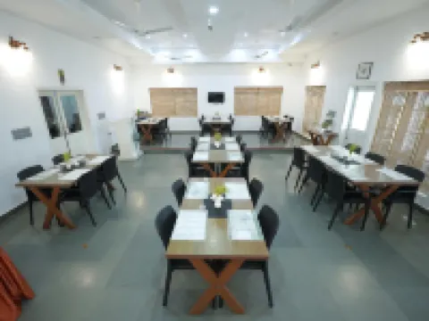Falcon Crest Hotels in Vagamon