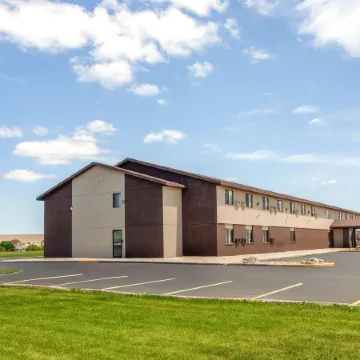 Baymont by Wyndham Oshkosh Airport