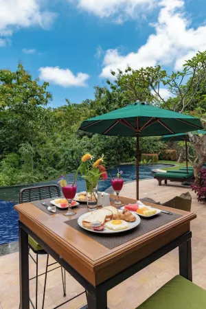 Alamanda Lovina Resort Отели рядом с достопримечательностью «GKII BUKIT KALVARI BANYUSERI»