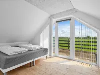 "Ung" - 460m from the sea