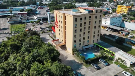 巴黎 FC 快捷酒店