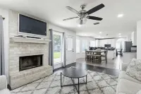 Spacious 4-Bedroom Gem in Pflugerville 24 Min to Downtown Austin