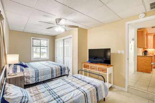 4 Mi to Shore: Family Home in Daytona Beach - Homestays