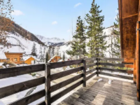 Chalet in Vars with Valley Views & Ski Access