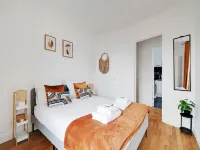 Cozy Apartment 2Bdr/4P - in the Heart of Suresnes