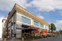 阿凡達會議飯店 Mangala Bar & Restaurant附近的飯店