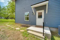 Cozy Casita and Cabana on Lake Marble Falls! - 3-Star