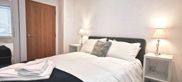 No.2 Horizon - Apartment in East Wittering Village Hotels in Chichester