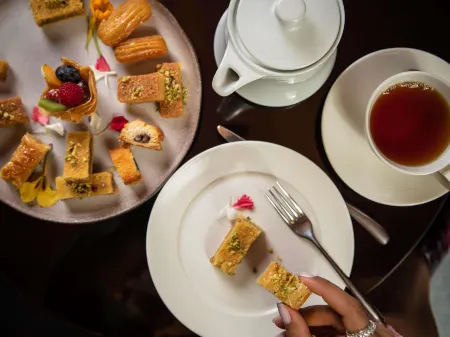 Sofitel Cairo Nile El Gezirah Отели рядом с достопримечательностью «Мечеть аль-Акмар»