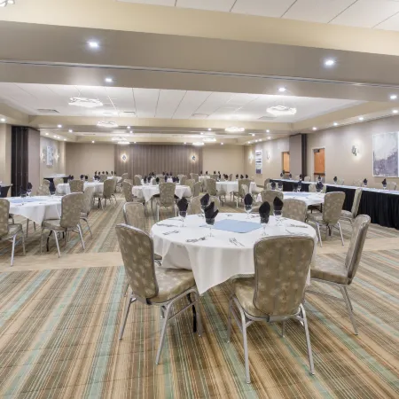 Holiday Inn RIVERTON-CONVENTION CENTER by IHG