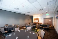 Holiday Inn Express LETHBRIDGE SOUTHEAST by IHG - breakfast