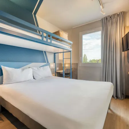 Ibis Budget Orly Chevilly Tram 7