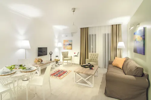 Rodina Suites Hotel - 3 звезды