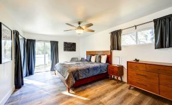 Dog-Friendly Oakhurst Home Walk to Downtown!