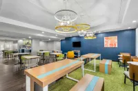 Spark by Hilton Green Bay Hotels in Ashwaubenon