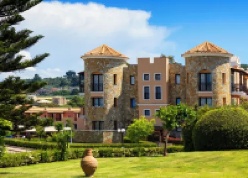 Aldemar Olympian Village Hotel a 