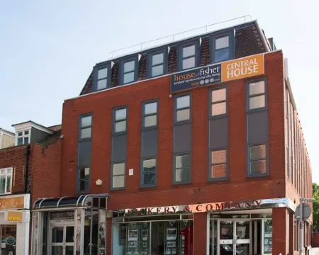 House of Fisher - Central House Hotels in Camberley
