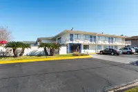 Motel 6 Mcallen, TX - Pet friendly