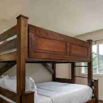 Enzian - CoralTree Residence Collection Rooms