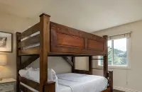 Enzian - CoralTree Residence Collection