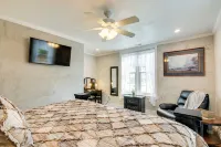 ATV & UTV Parking: Spacious Home in Richfield! Hotels in Monroe