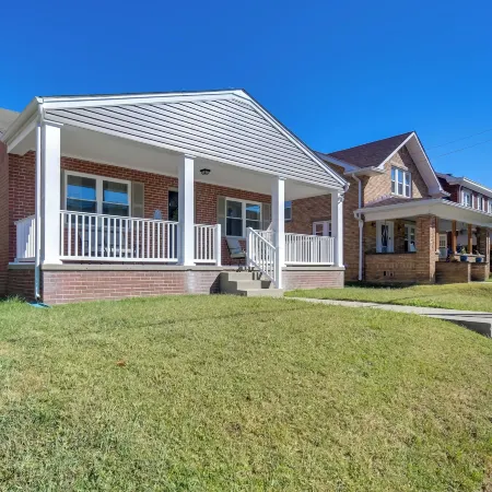 Walk to Ritter Park: Renovated Home Near Marshall!