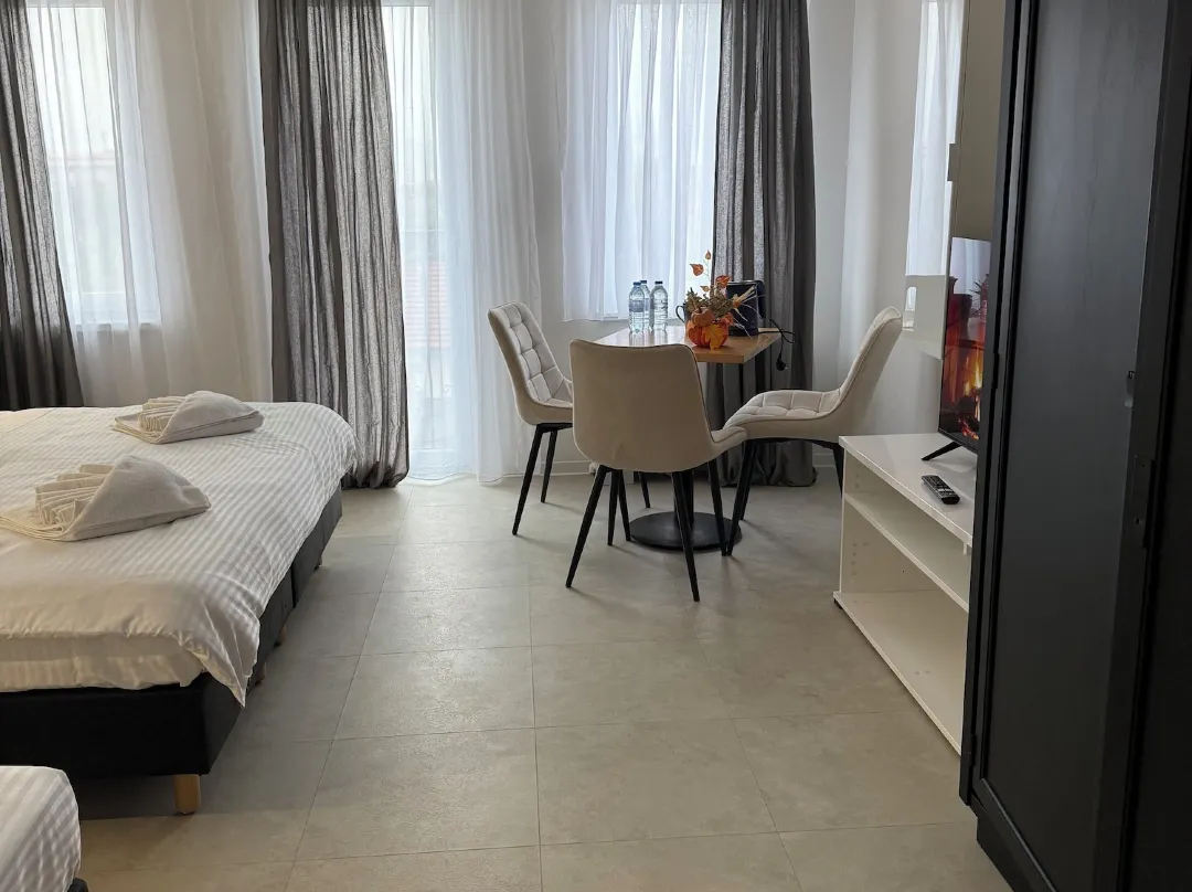 Hotel Sharlota Skopje - Escópia