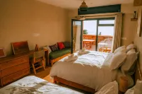 Flooka Surf & Yoga - balcony