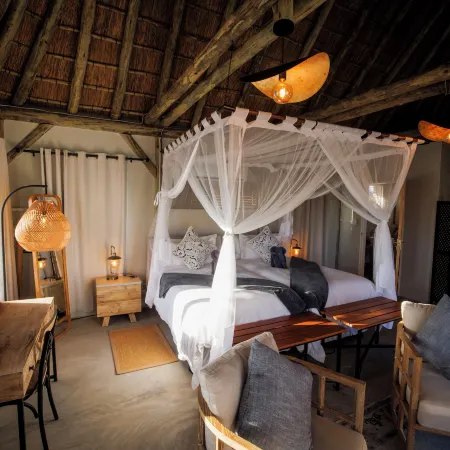 Tsauchab River Lodge